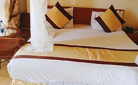 Golden Gates Hotel