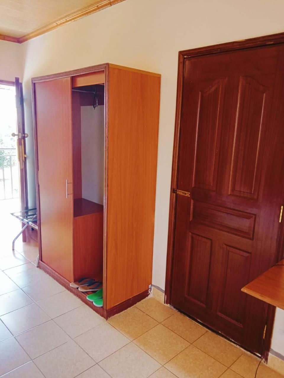 Golden Gates Hotel Thuthuriki Exterior foto