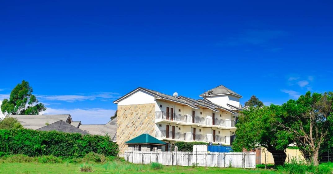 Golden Gates Hotel Thuthuriki Exterior foto