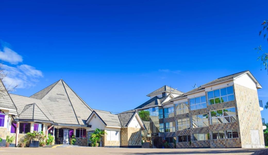Golden Gates Hotel Thuthuriki Exterior foto